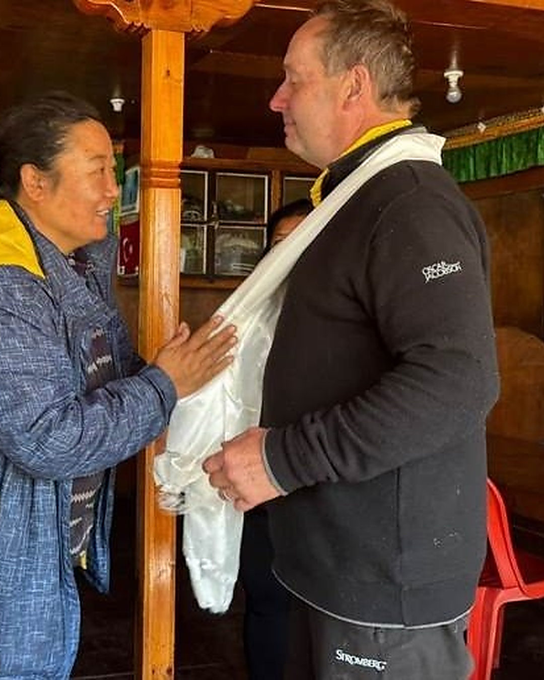 Près de l'Everest, son défibrillateur a sauvé le cœur d'une Française