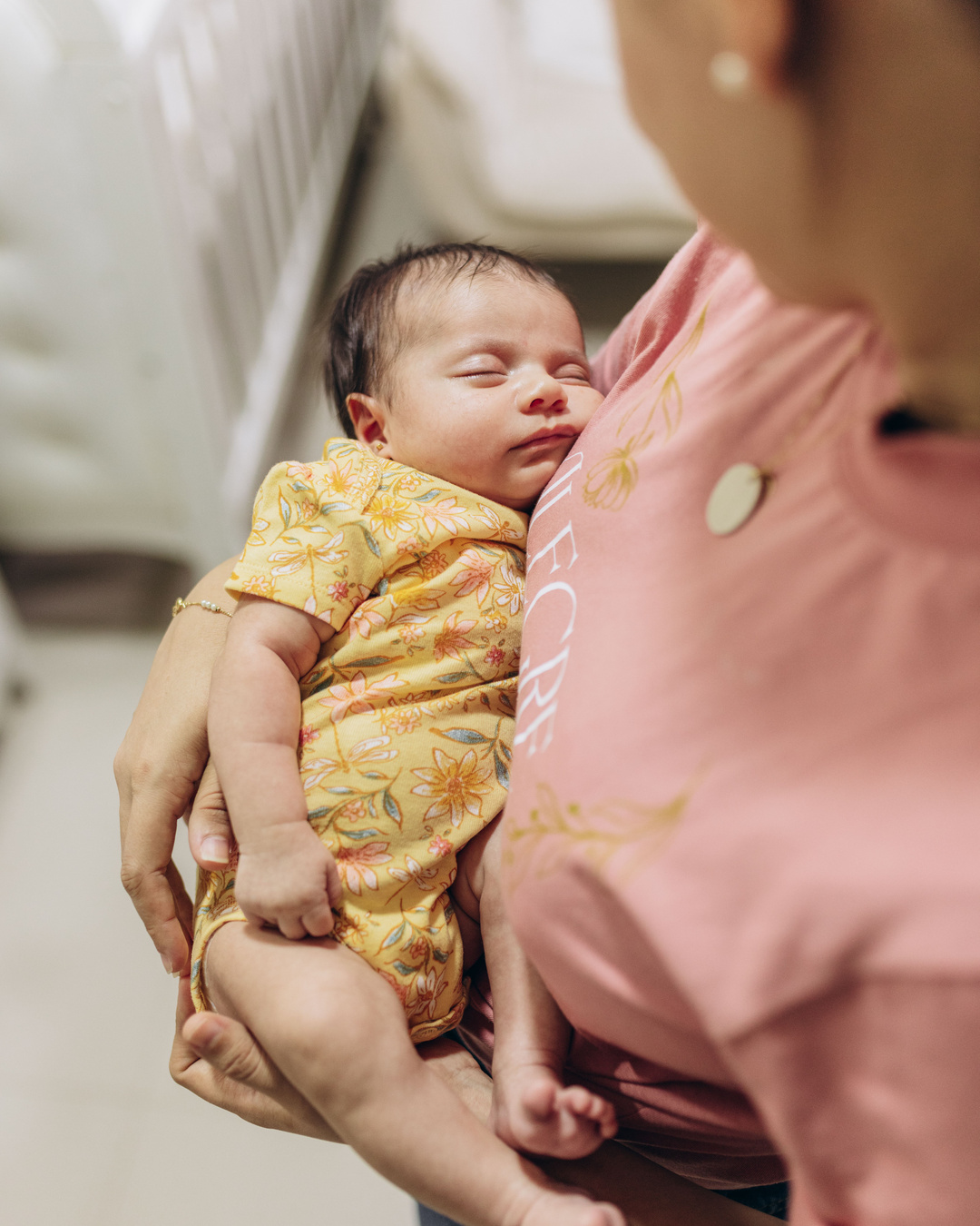Sa mère lui a donné son utérus. Louisa est née dans le ventre qui a porté sa maman