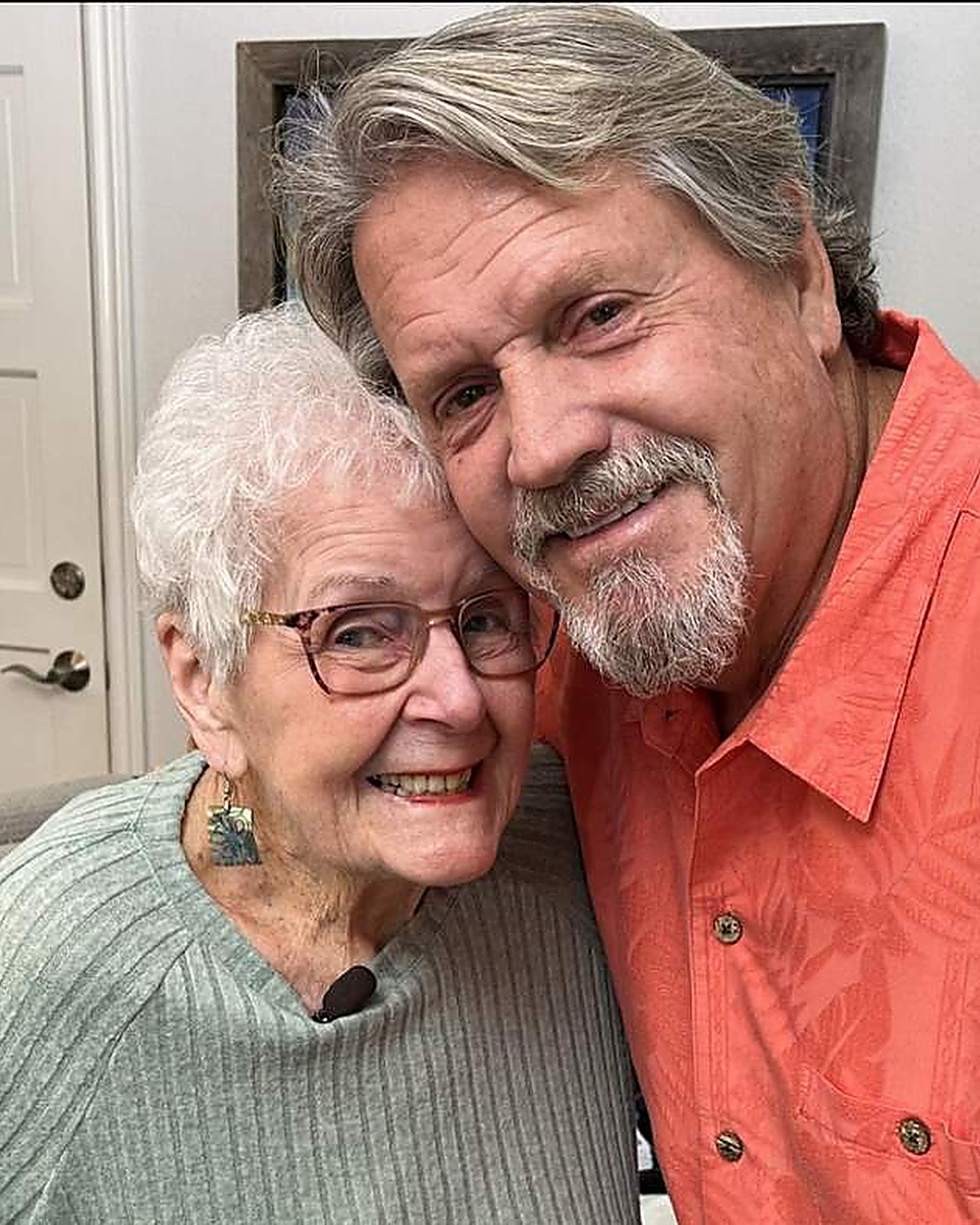 Elle l'a sauvé de la noyade, ils se retrouvent 64 ans après