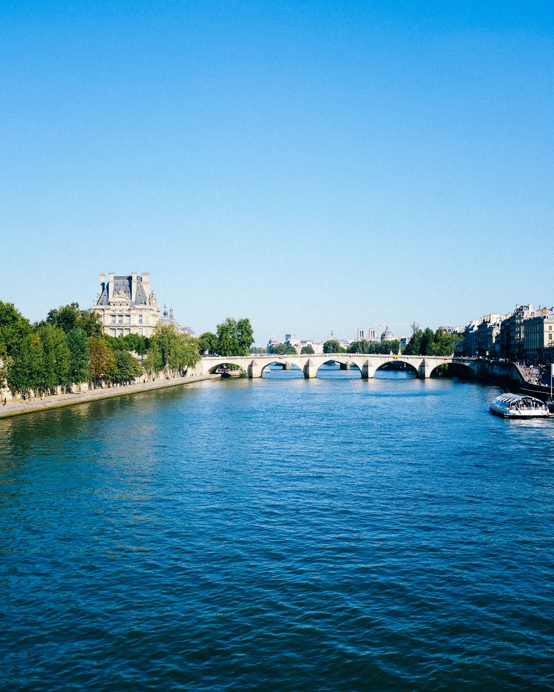 Se baigner dans la Seine à Paris, c'était interdit depuis 1923. Cent ans plus tard, on y replonge